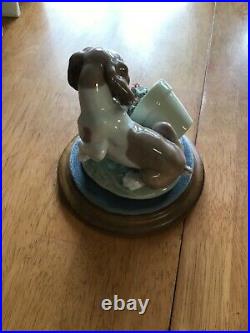 Vintage Lladro Society figurine #07672? It Wasnt Me! With Wood Base
