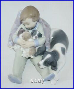 Vintage Lladro'Sweet Dreams' 1535 Figurine Boy Sleeping with Puppies Dogs & Box