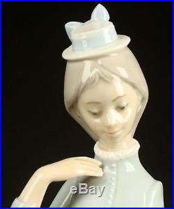 Vintage Lladro Woman Walking The Dog 4893 Retired Porcelain Figurine Mint