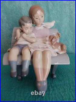 Vintage Lladro bench puppy children #6446 SURROUNDED BY LOVE Dated 1980's