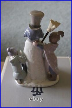 Vintage Retired Lladro 5713 Snowman Boy, Girl & Dog In Snow Porcelain Figurine