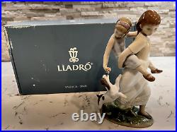 Vtg Lladro Figurine Oh Happy Days #8353 Retired WithBox Precious