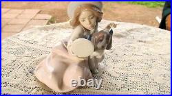 Vtg Lladro Spain 5468 Whos The Fairest Girl Dog Mirror 5 3/4h 1987