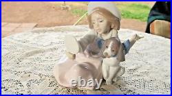 Vtg Lladro Spain 5468 Whos The Fairest Girl Dog Mirror 5 3/4h 1987