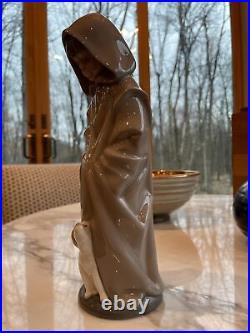 Vtg NAO Lladro Porcelain Figurine Statue Cloaked Boy with Dog 10.25 Beautiful